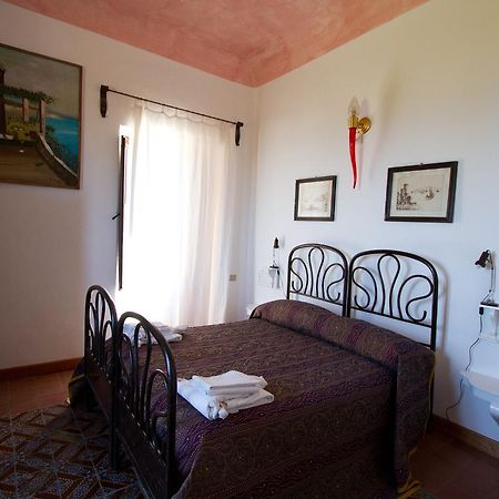 La Locanda Del Barbablu Stromboli Bagian luar foto