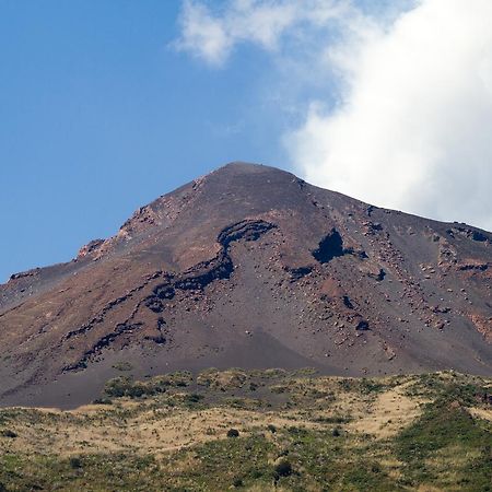 La Locanda Del Barbablu Stromboli Bagian luar foto