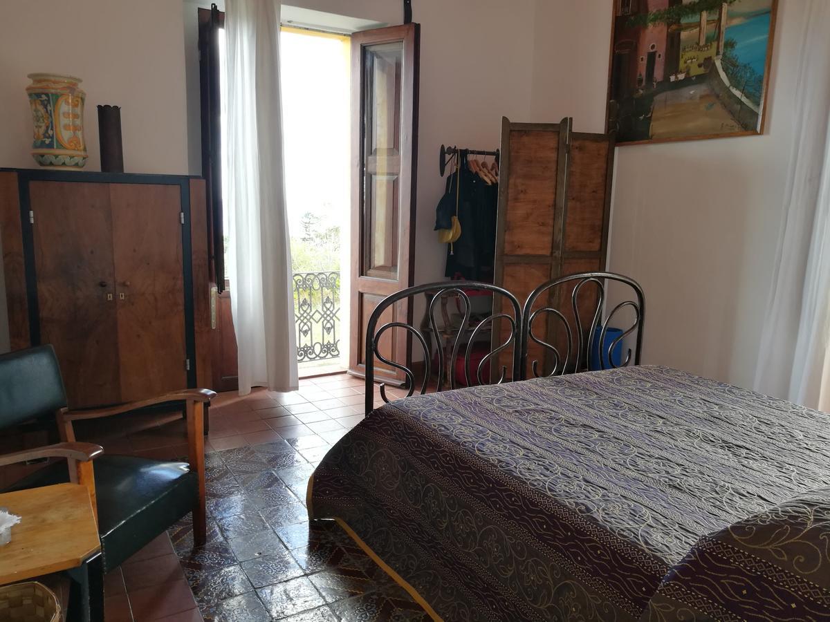 La Locanda Del Barbablu Stromboli Bagian luar foto