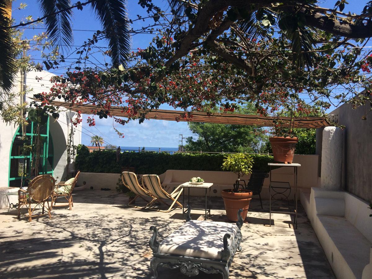 La Locanda Del Barbablu Stromboli Bagian luar foto
