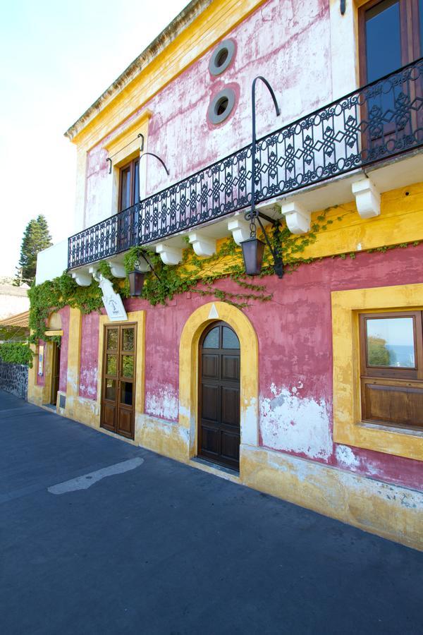 La Locanda Del Barbablu Stromboli Bagian luar foto